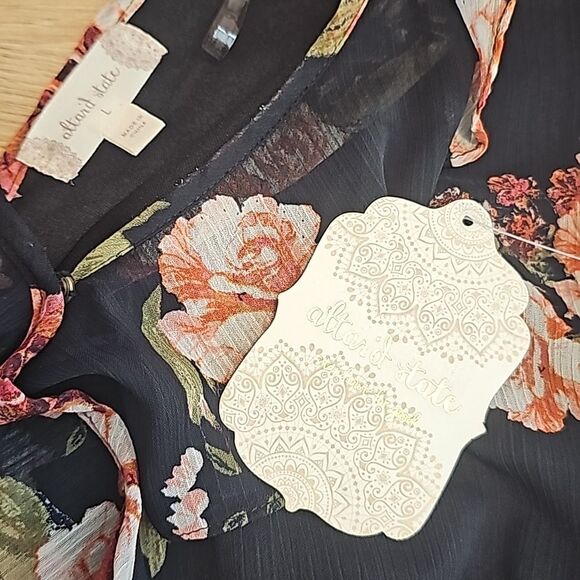 Altar'd State -670 Black Floral V-Neck Long Sleeve Tie Back Smocked Hem Blouse L - Picture 3 of 7
